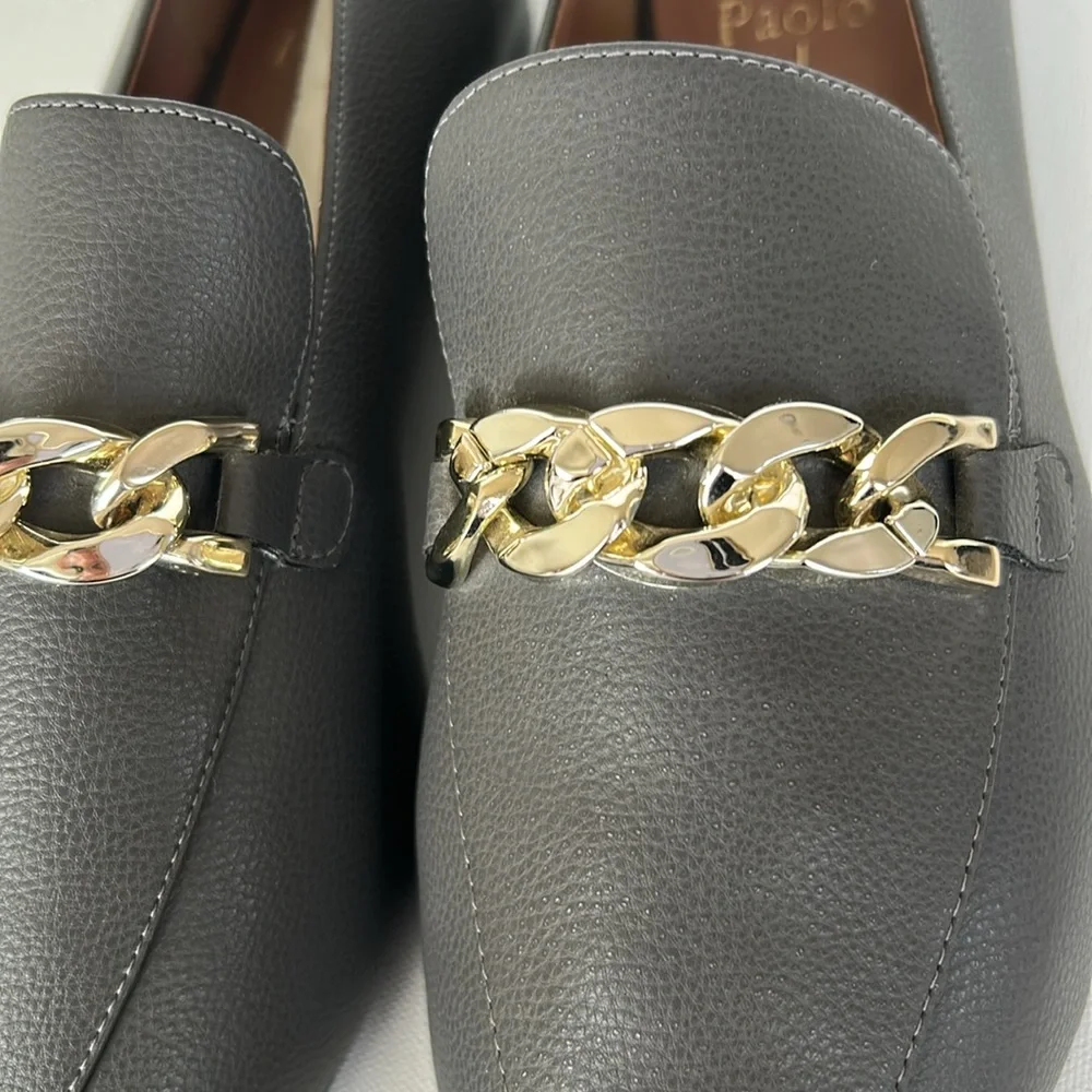 Women's Linea Paolo Mabel-L
Pointed Toe Loafer w/Goldtone Links Stone - Picture 10 of 16